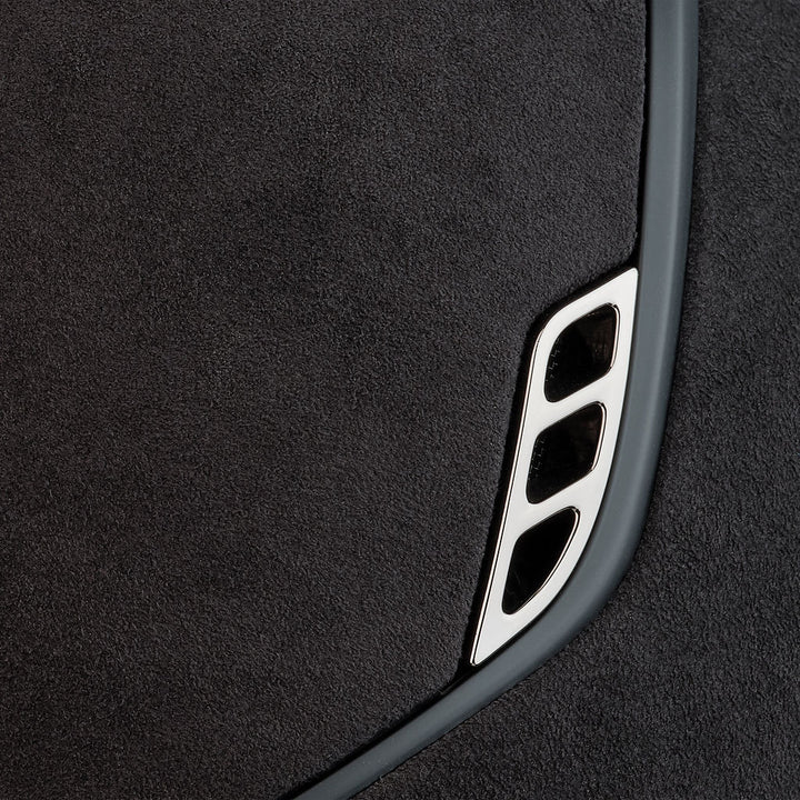 Premium-Miss-Alcantara-Black-03